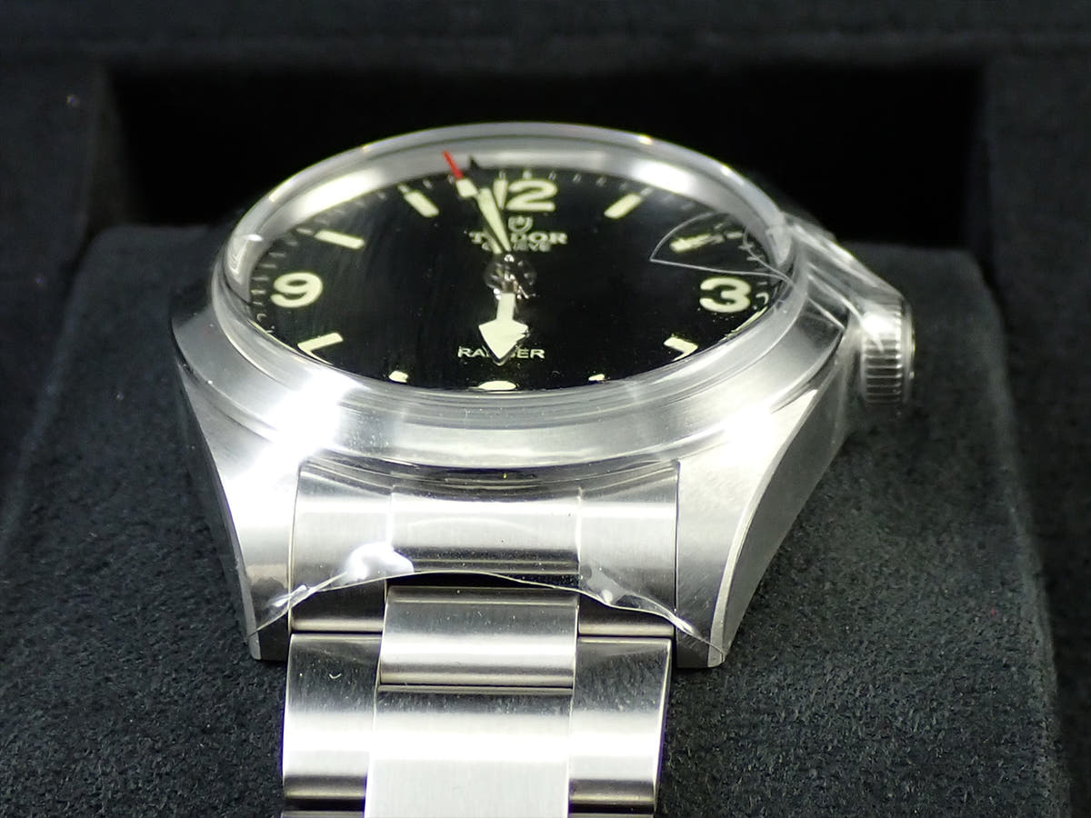 チューダー(チュードル) レンジャー Ref.79950 ブラック文字盤 未使用 30ML61TS