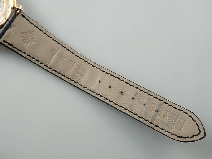 パテックフィリップ アニュアルカレンダー レギュレーター Ref.5235/50R-001 ローズゴールド グラファイト×エボニーブラック文字盤