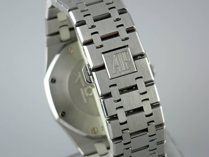 オーデマピゲ ロイヤルオーク Ref.26330ST.OO.1220ST.01.A ブラック文字盤 中古 royal-oak-133