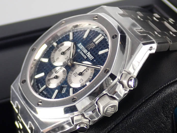 オーデマピゲ ロイヤルオーク Ref.26331ST.OO.1220ST.01 ブルー文字盤 新品 royal-oak-135