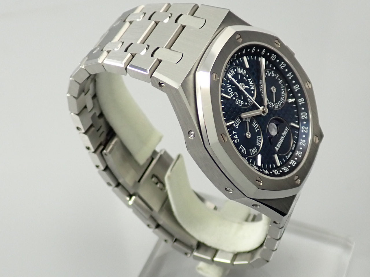 Audemars Piguet Royal Oak Perpetual Calendar &lt;Warranty, Box, etc.&gt;