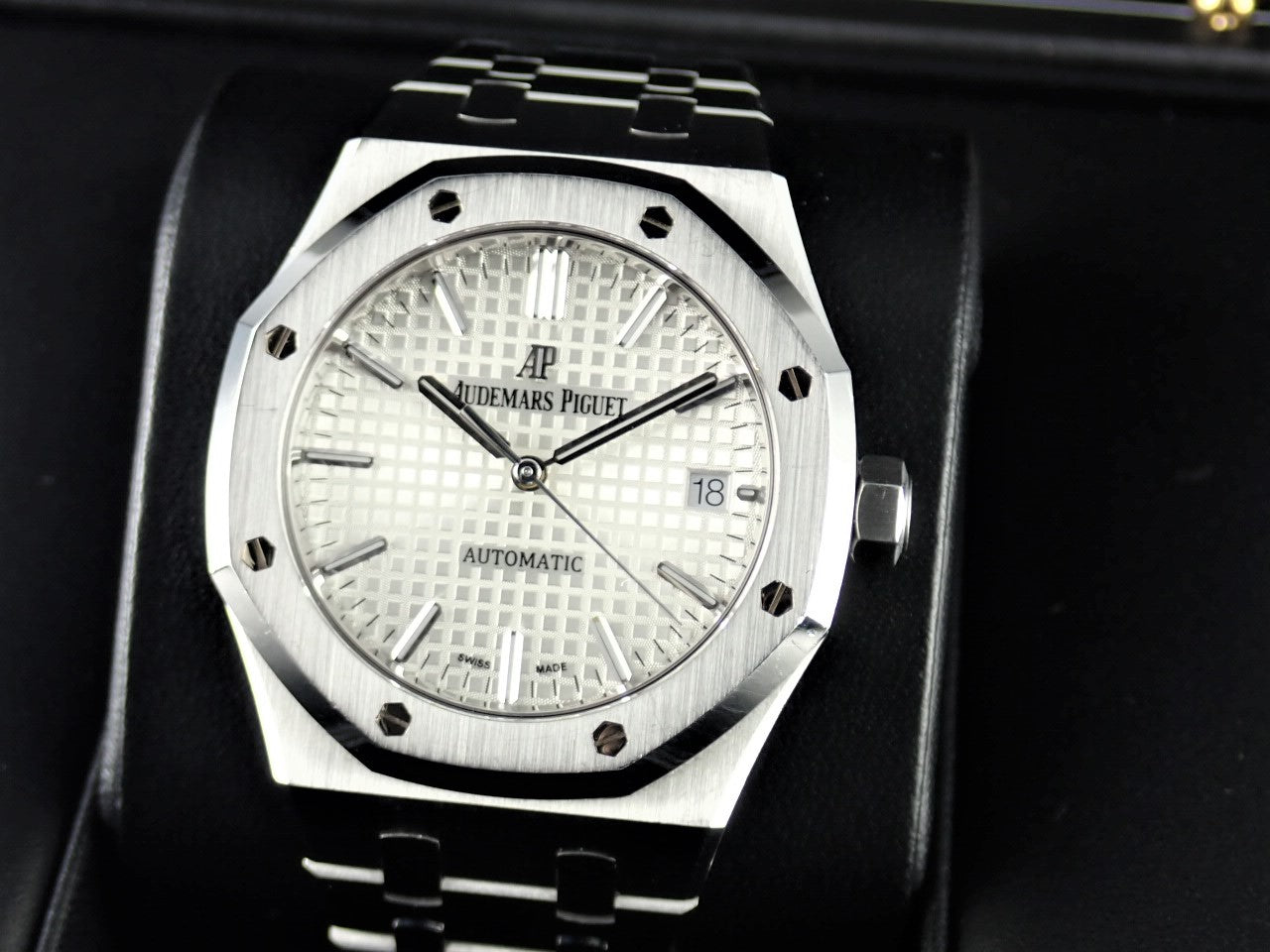 Audemars Piguet Royal Oak Silver Dial &lt;Warranty, Box, etc.&gt;