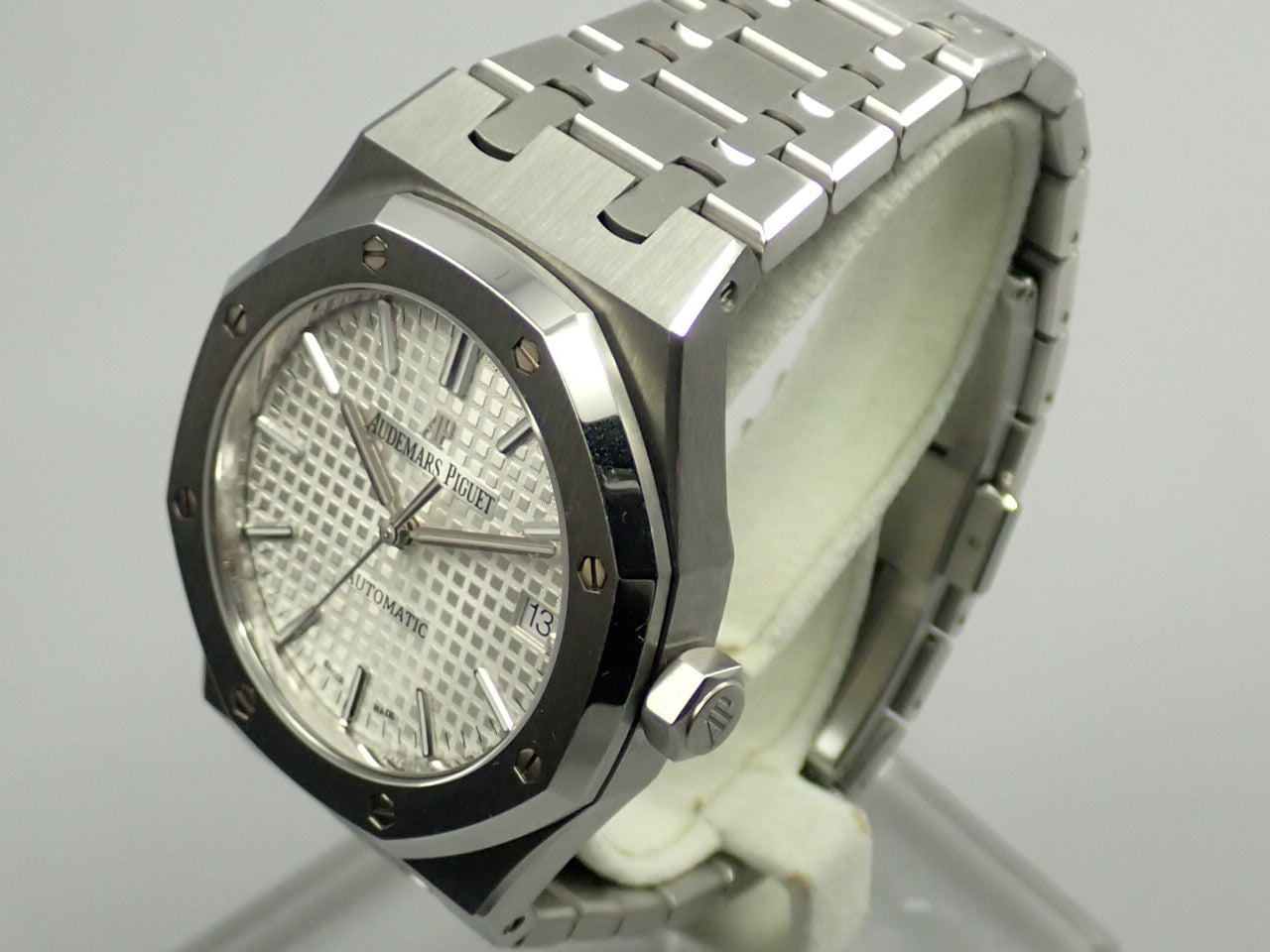 Audemars Piguet Royal Oak Silver Dial &lt;Warranty, Box, etc.&gt;