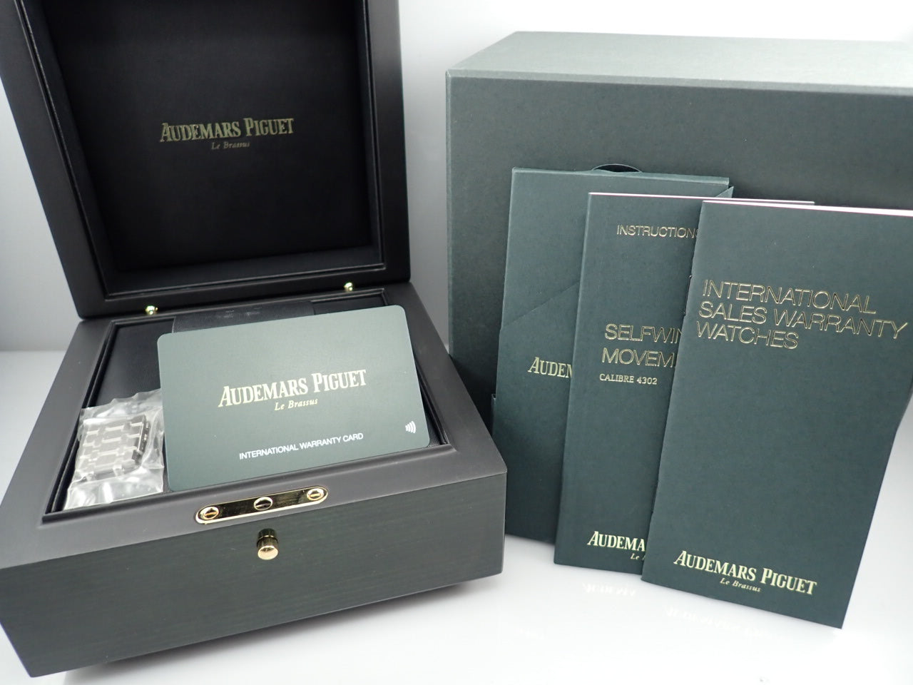 Audemars Piguet Royal Oak Automatic &lt;Warranty, Box, etc.&gt;