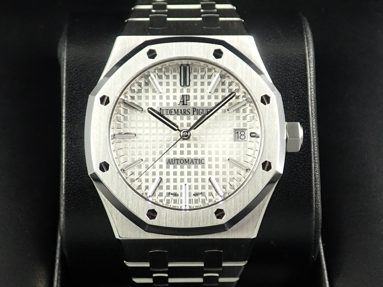 Audemars Piguet Royal Oak Silver Dial &lt;Warranty, Box, etc.&gt;