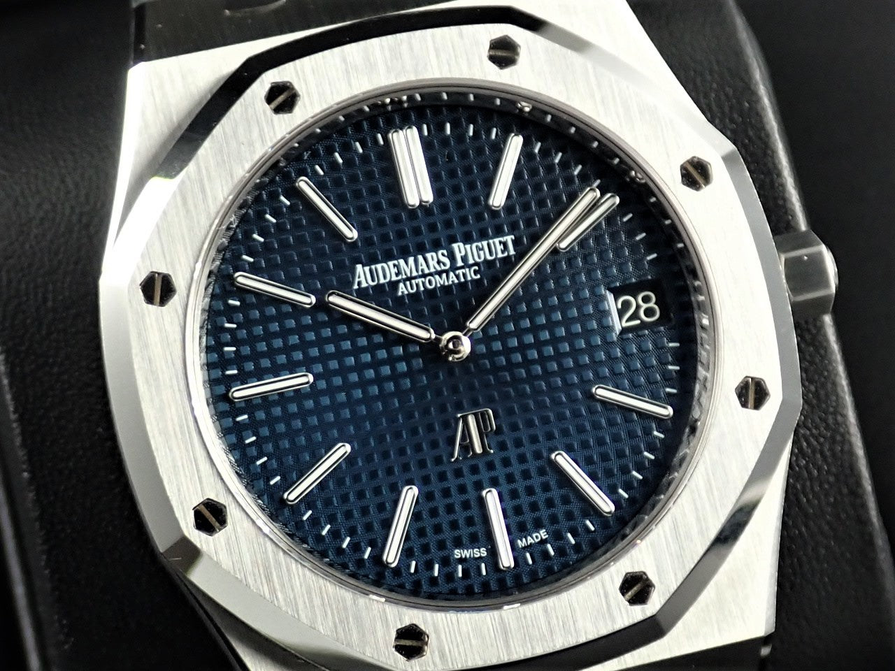 Audemars Piguet Royal Oak Extra Thin &lt;Warranty, Box, etc.&gt;