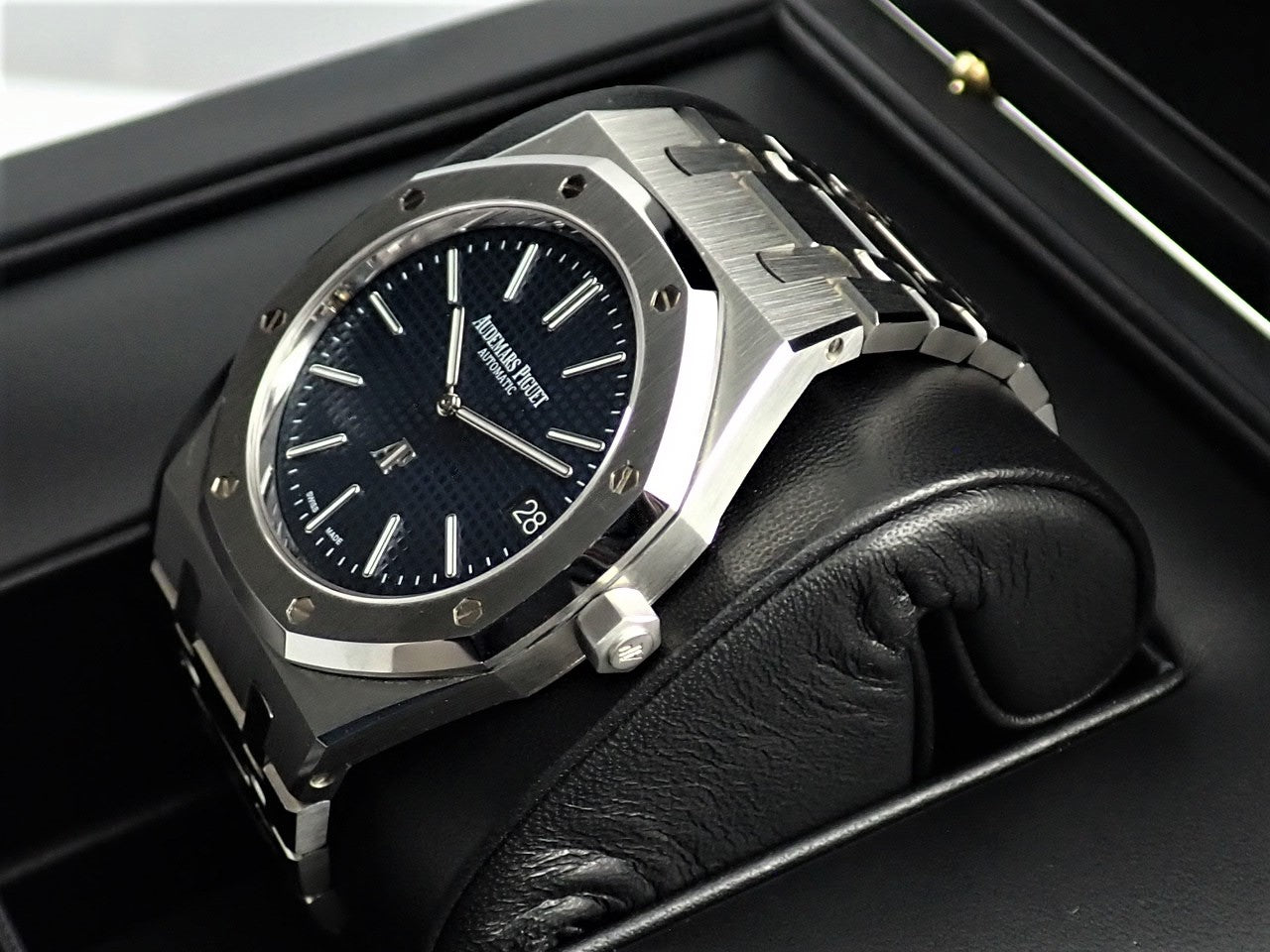 Audemars Piguet Royal Oak Extra Thin &lt;Warranty, Box, etc.&gt;