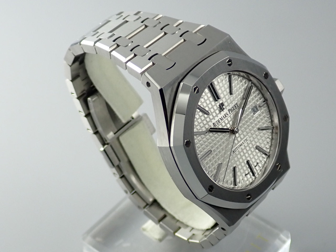 Audemars Piguet Royal Oak Automatic Ref.15400ST.OO.1220ST.02