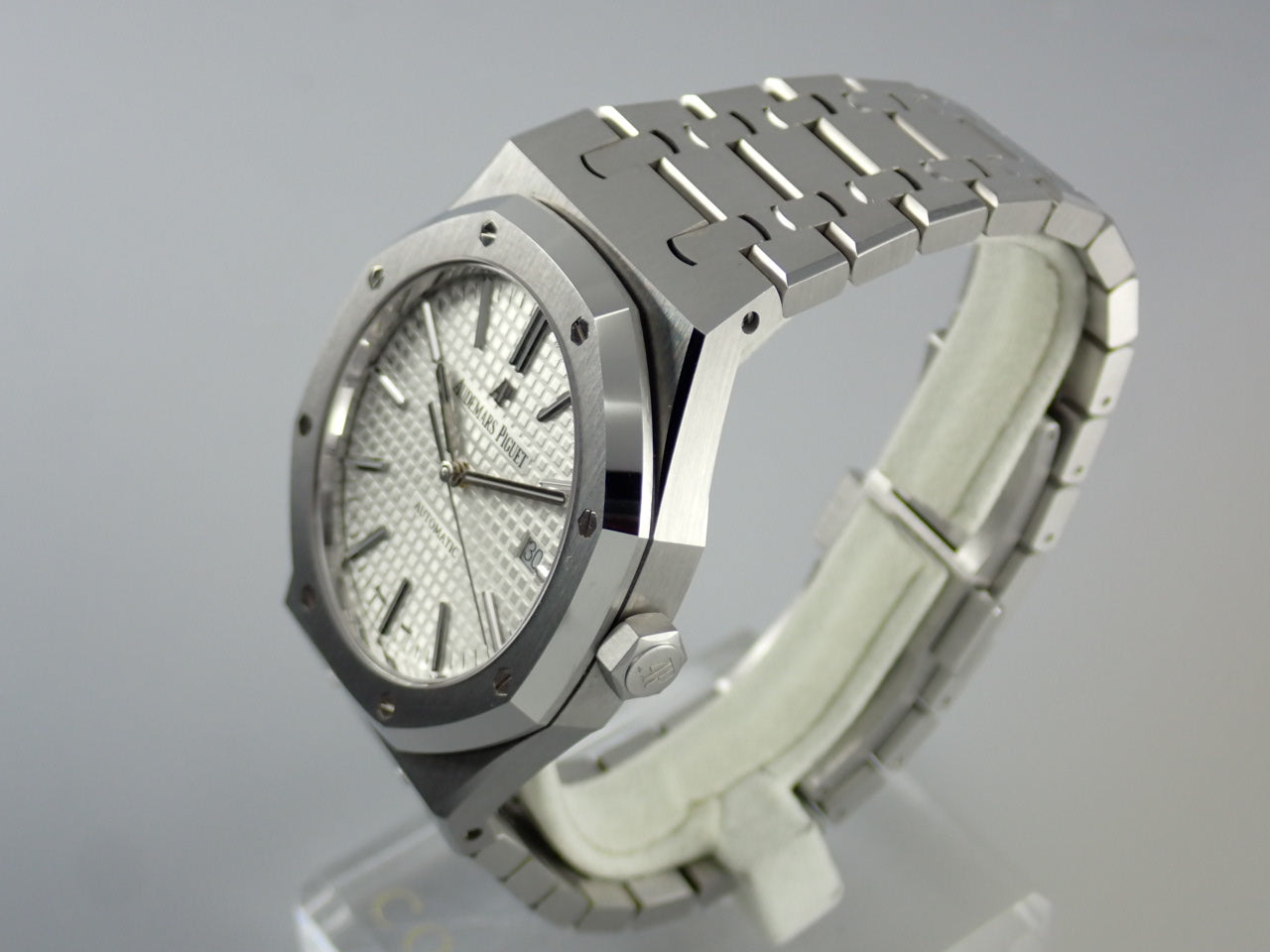 Audemars Piguet Royal Oak Automatic Ref.15400ST.OO.1220ST.02