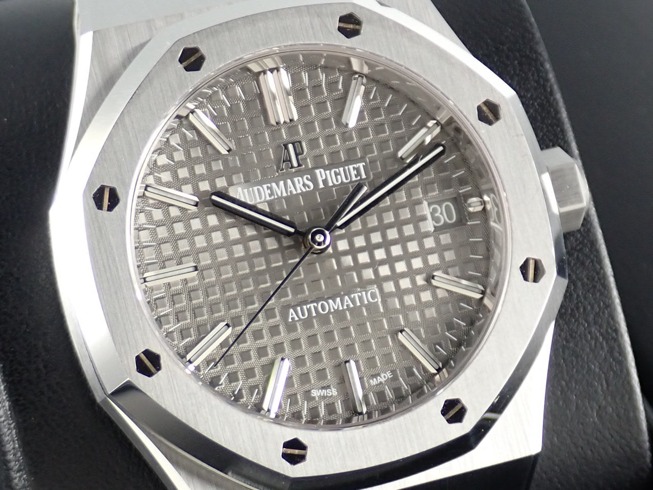 Audemars Piguet Royal Oak Ref.15450ST.OO.1256ST.02