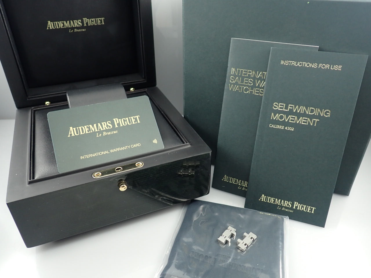 Audemars Piguet Royal Oak &lt;Warranty, Box, etc.&gt;