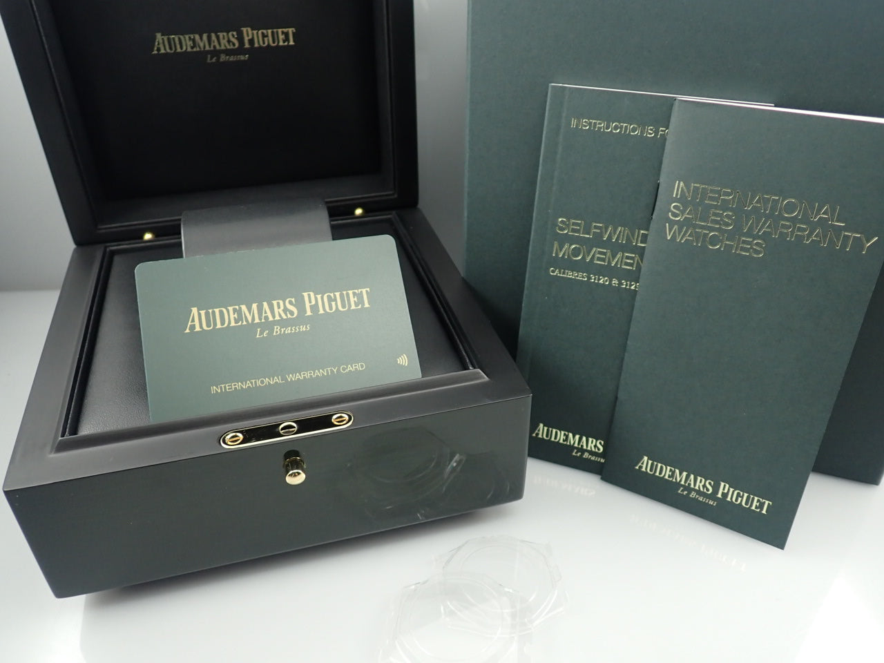 Audemars Piguet Royal Oak &lt;Warranty Box and Others&gt;