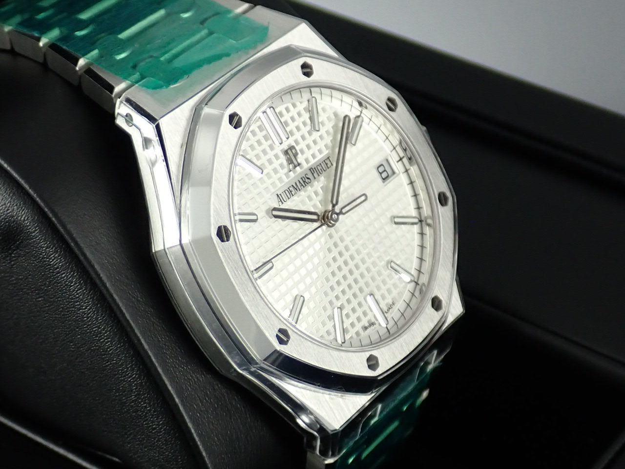 Audemars Piguet Royal Oak Automatic Ref.15500ST.OO.1220ST.04