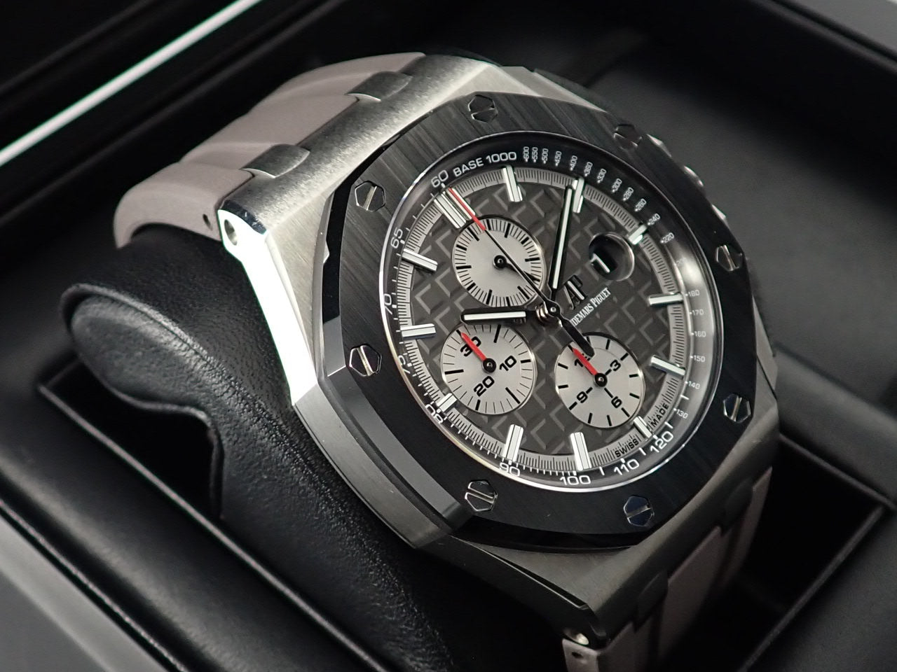 Audemars Piguet Royal Oak Offshore Chronograph &lt;Warranty Box and Others&gt;