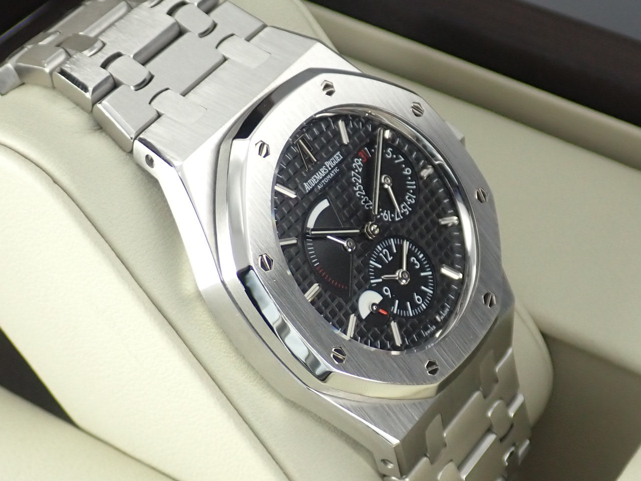 Audemars Piguet Royal Oak Dual Time Black Dial &lt;Warranty, Box, etc.&gt;