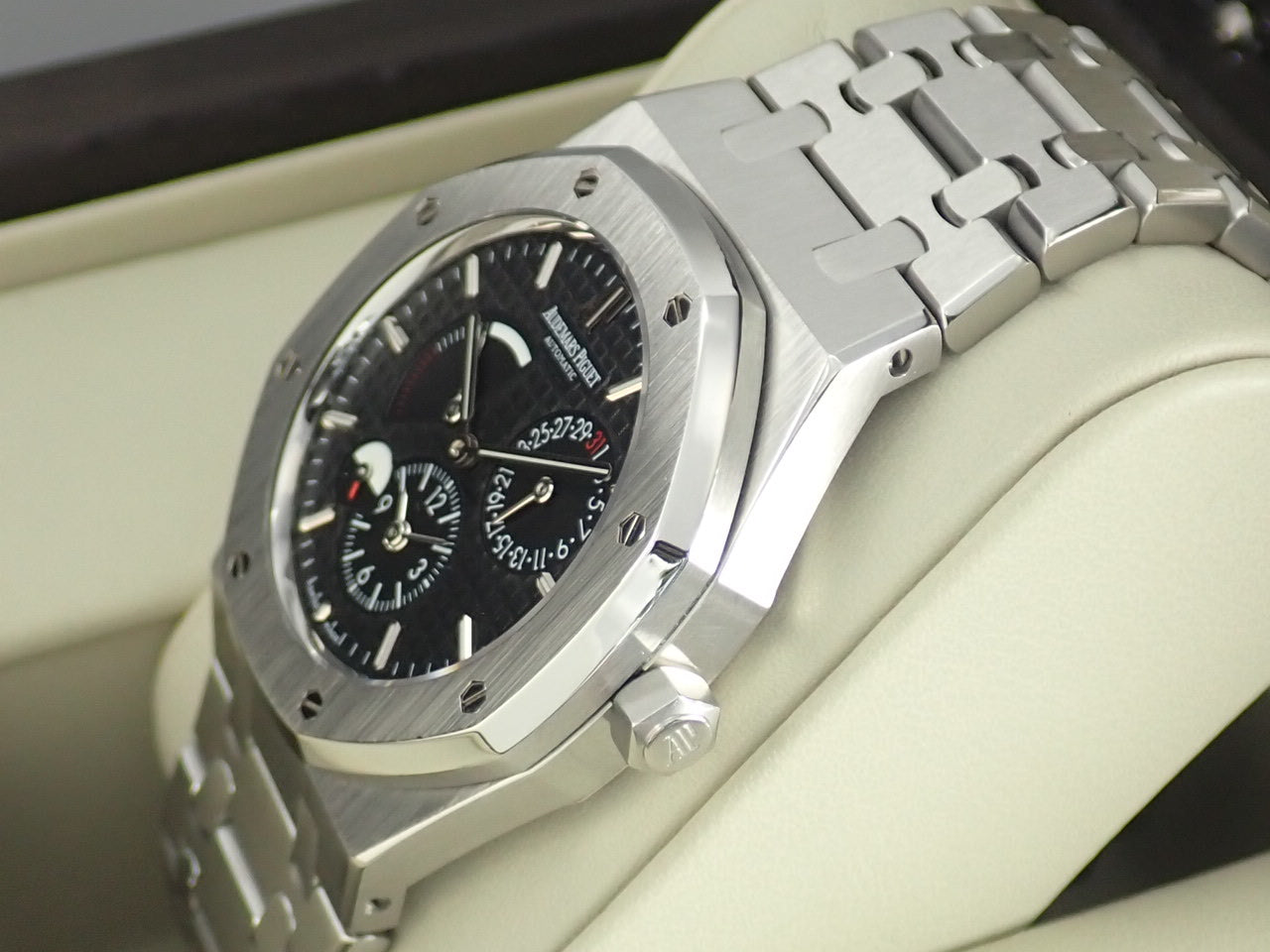 Audemars Piguet Royal Oak Dual Time Black Dial &lt;Warranty, Box, etc.&gt;