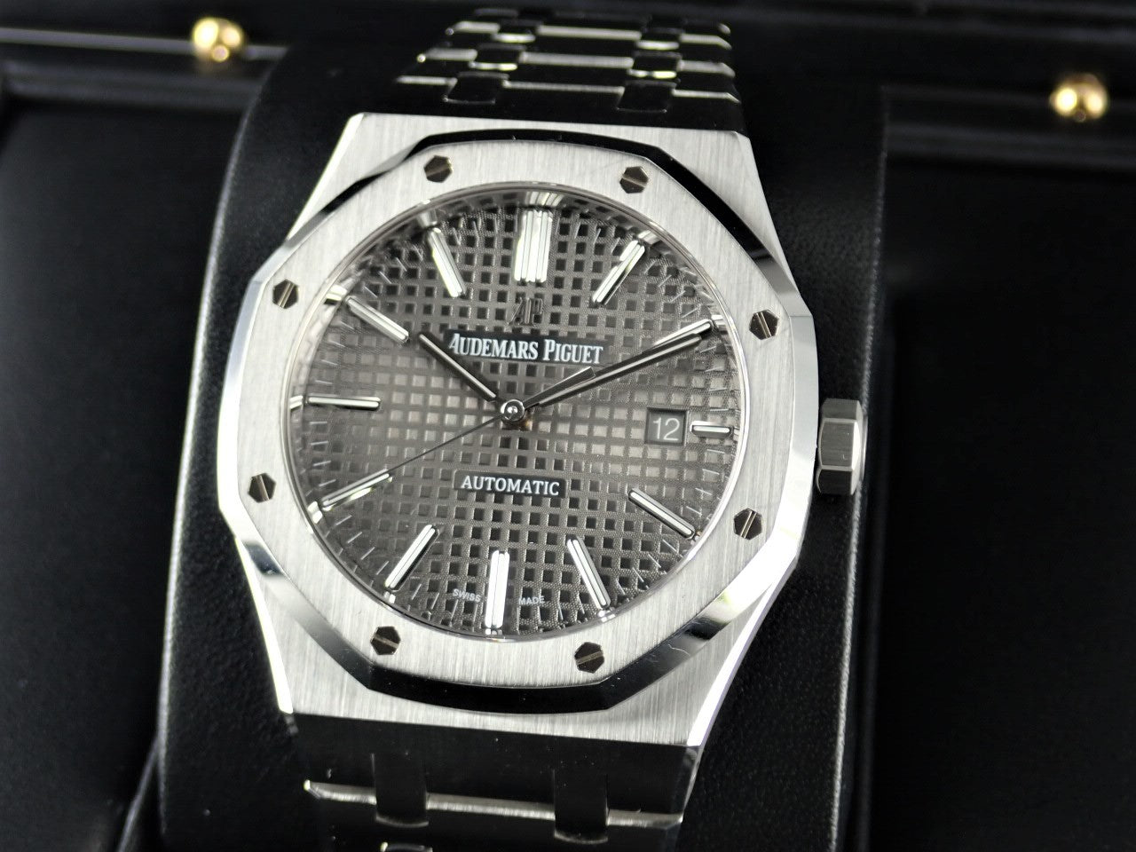 Audemars Piguet Royal Oak Automatic Ref.15400ST.OO.1220ST.04