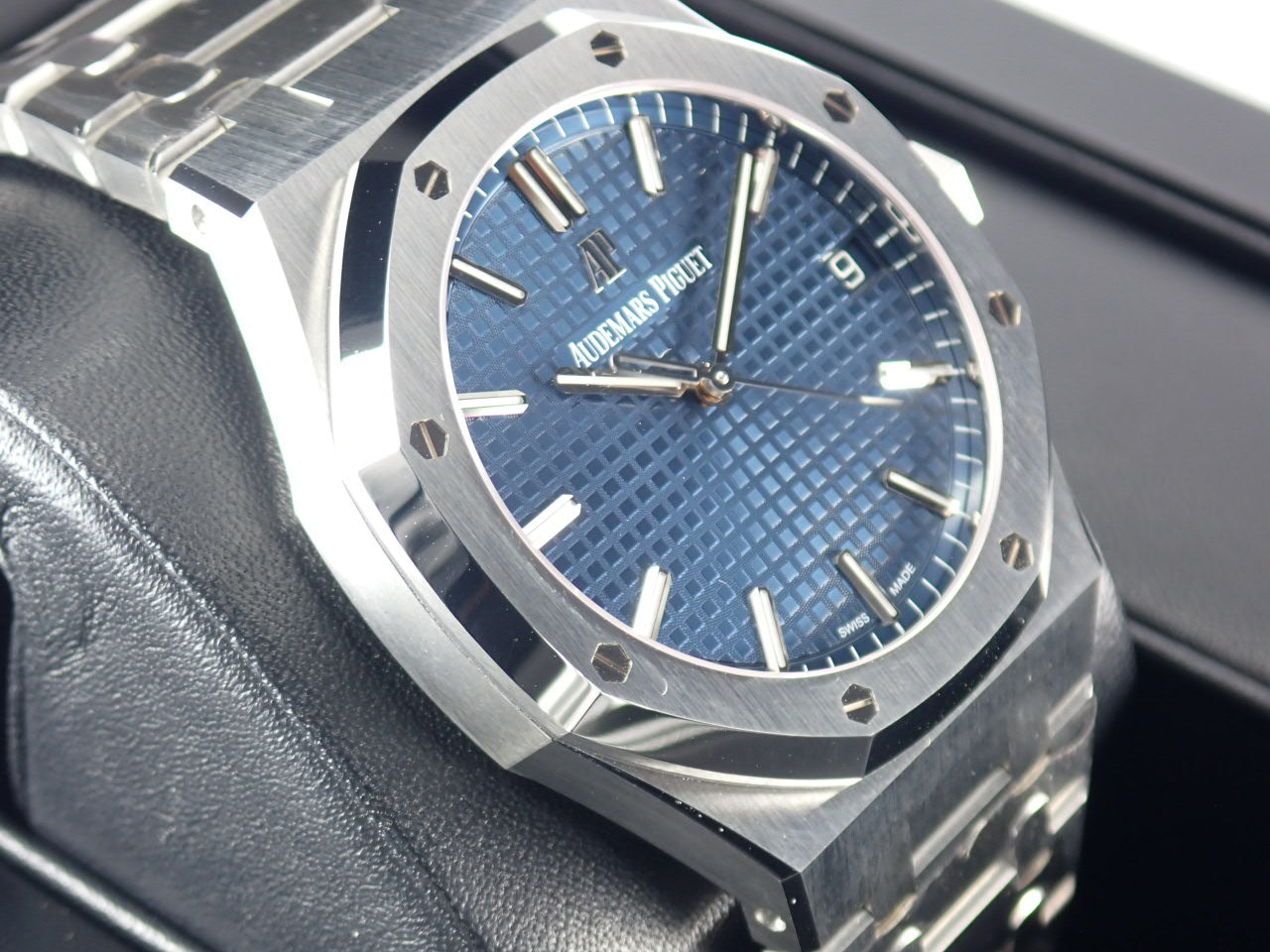 Audemars Piguet Royal Oak Automatic Blue Dial [Unused] &lt;Warranty, Box, Other&gt;