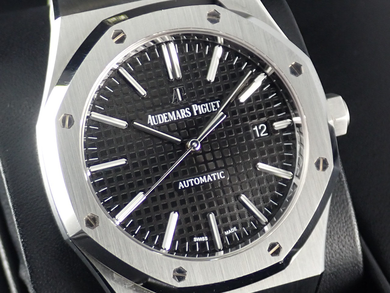 Audemars Piguet Royal Oak Automatic Black Dial &lt;Warranty, Box, etc.&gt;