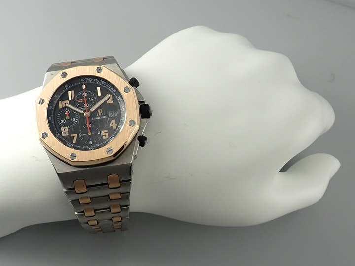 オーデマピゲ ロイヤルオーク オフショア クロノグラフ Ref.26079IR.OO.1000IR.01 チタン/ピンクゴールド ブラック文字盤
