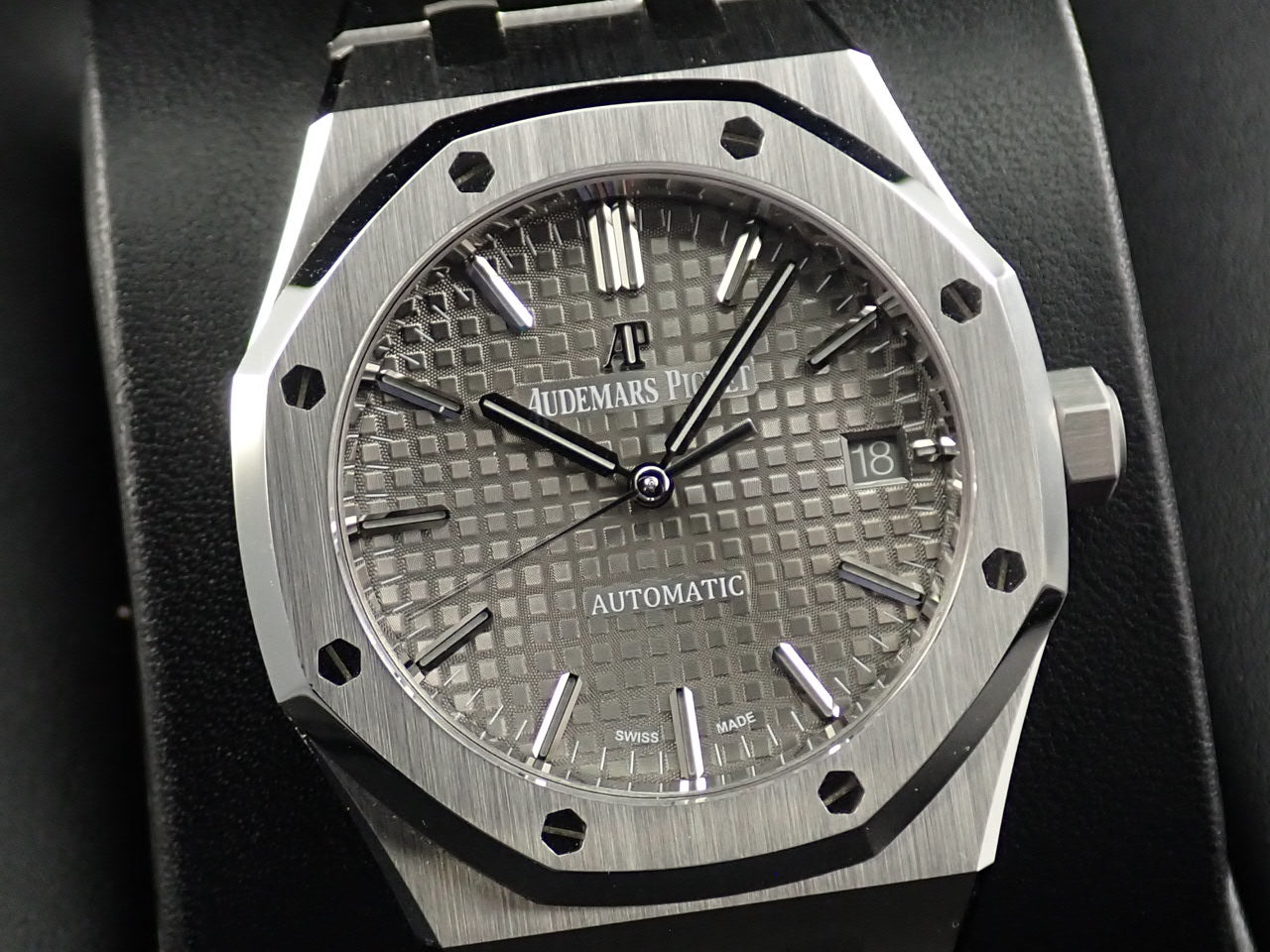 Audemars Piguet Royal Oak &lt;Warranty, Box, etc.&gt;