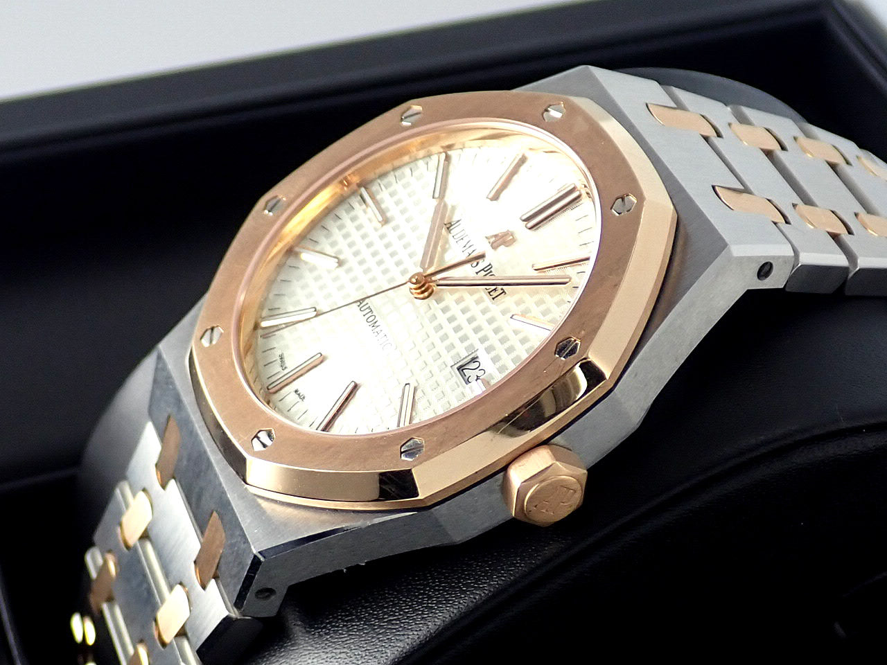 Audemars Piguet Royal Oak Silver Dial &lt;Warranty, Box, etc.&gt;