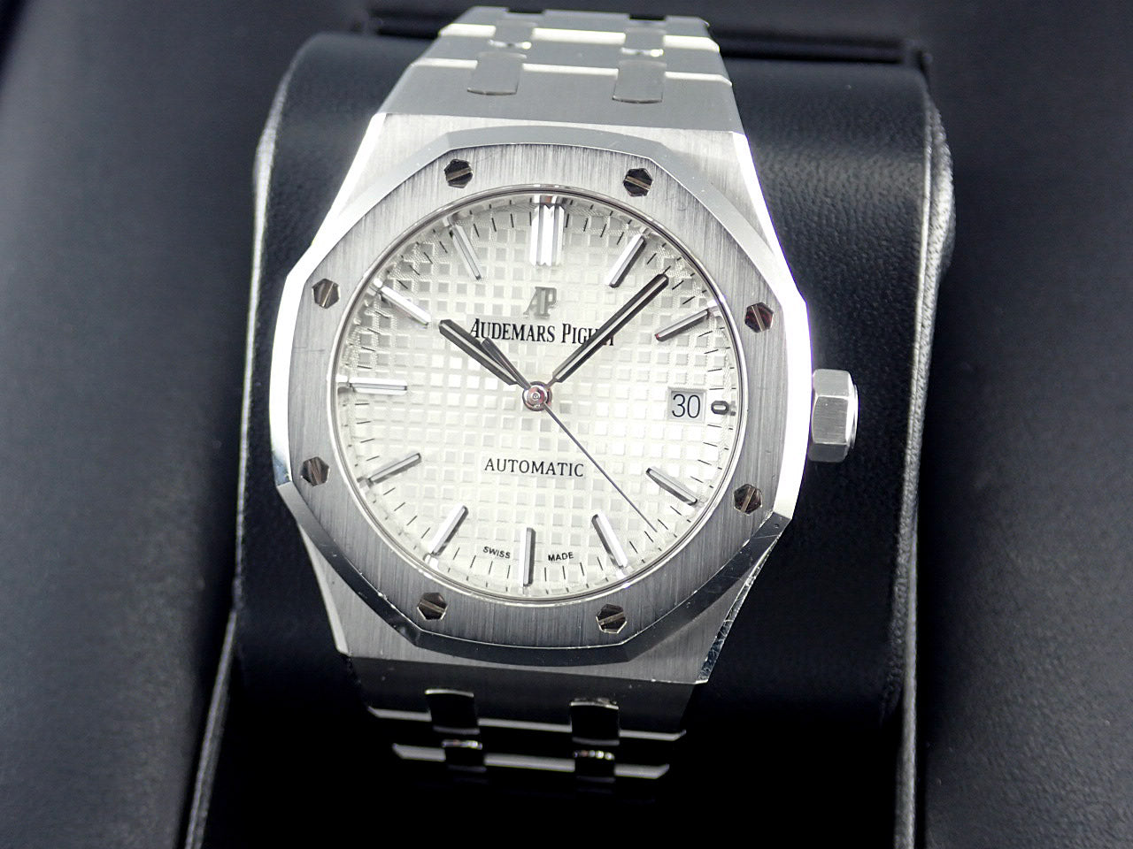 Audemars Piguet Royal Oak Silver Dial &lt;Warranty, Box, etc.&gt;