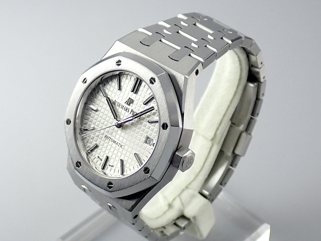 Audemars Piguet Royal Oak Silver Dial &lt;Warranty, Box, etc.&gt;