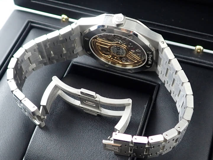 オーデマピゲ ロイヤルオーク Ref.15500ST.OO.1220ST.01 ステンレススチール ブルー文字盤