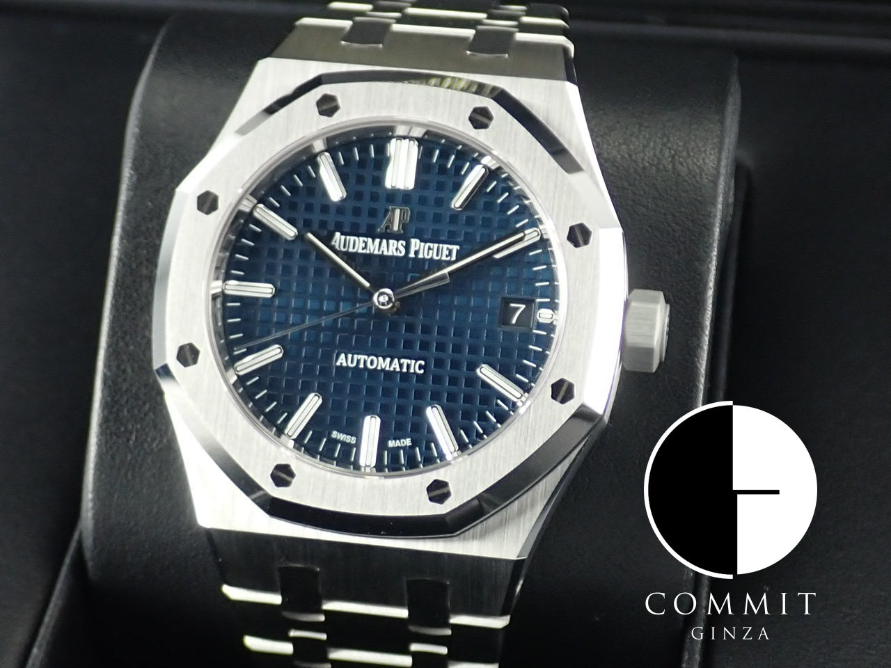 Audemars Piguet Royal Oak Blue Dial Ref.15450ST.OO.1256ST.03