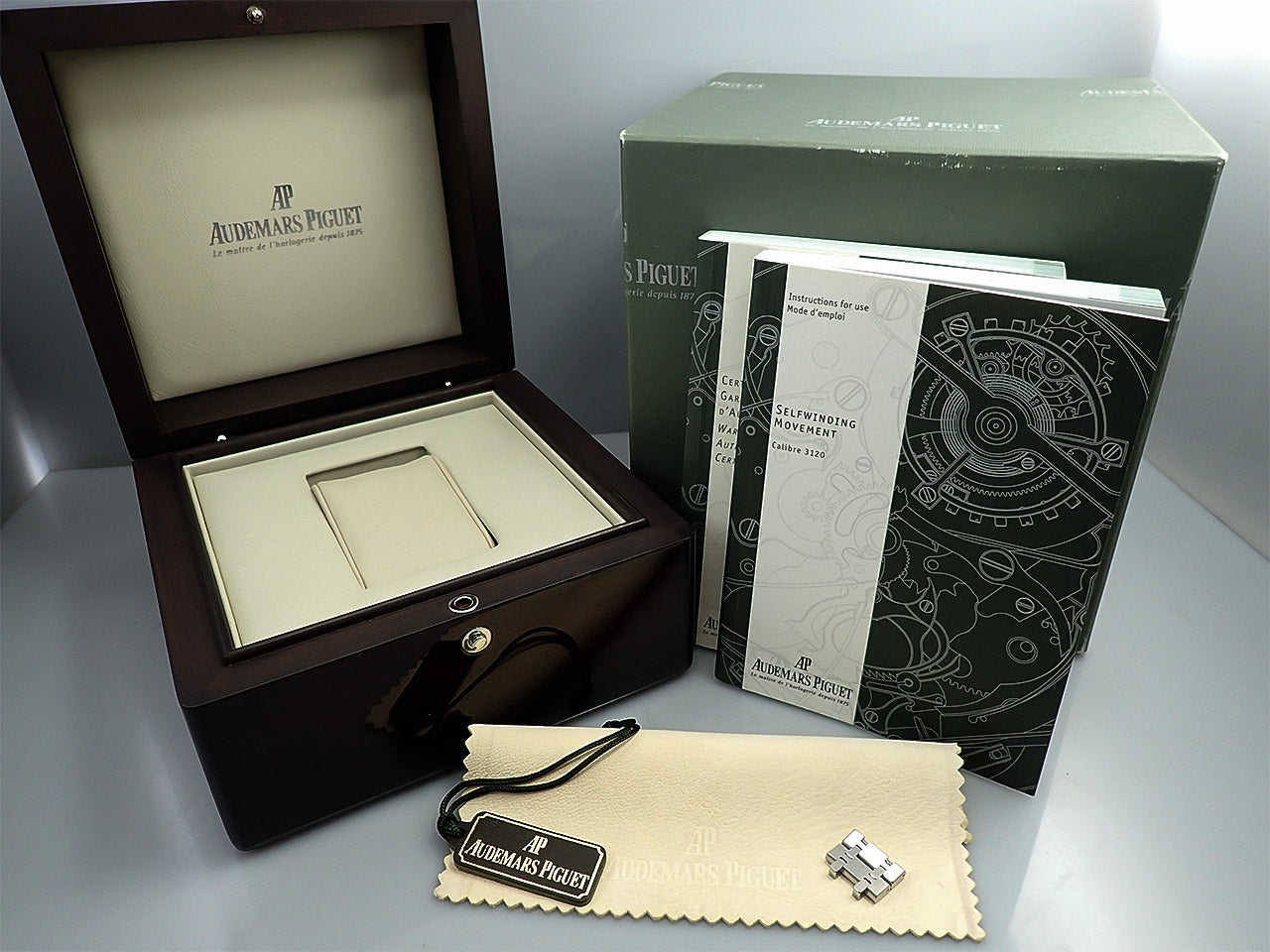 Audemars Piguet Royal Oak &lt;Warranty, Box, etc.&gt;