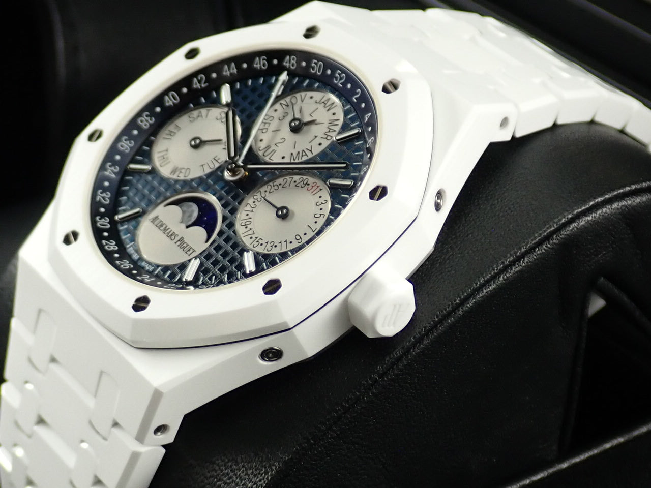 Audemars Piguet Royal Oak Perpetual Calendar [Excellent condition] &lt;Warranty, box, etc.&gt;