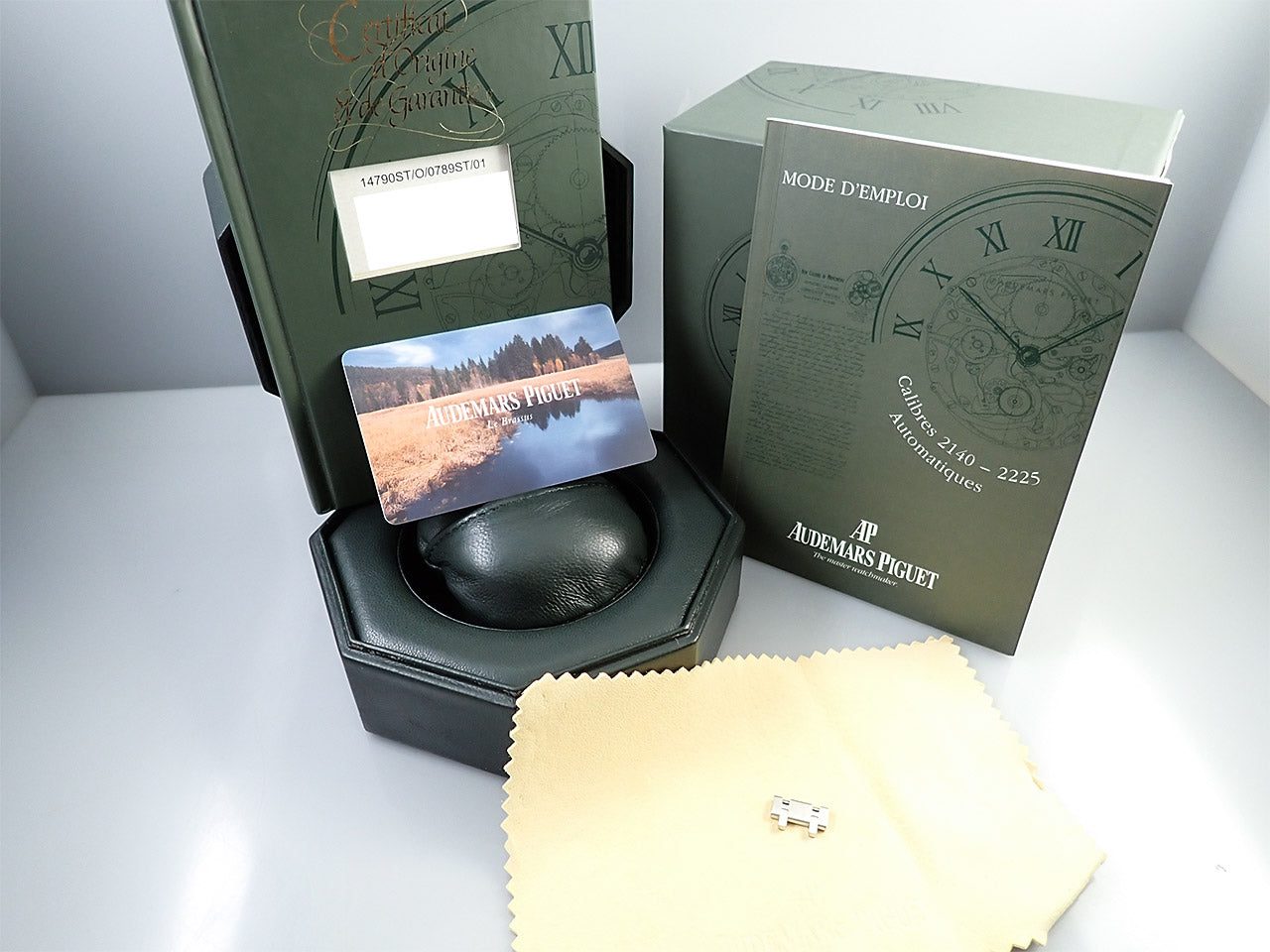 Audemars Piguet Royal Oak &lt;Warranty, Box, etc.&gt;