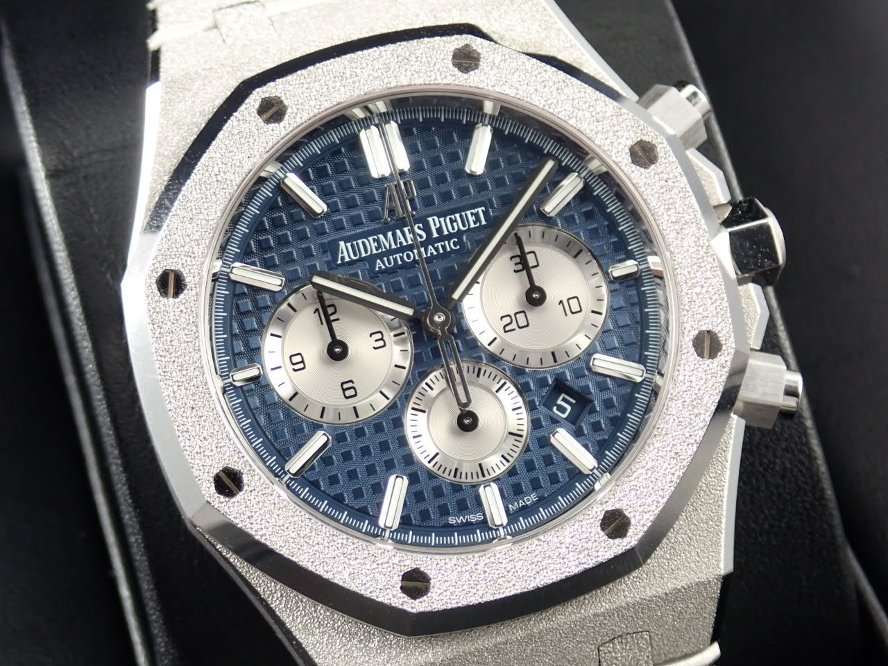 Audemars Piguet Royal Oak Frosted Gold Chronograph Japan Boutique Exclusive [Excellent Condition] &lt;Warranty, Box, etc.&gt;