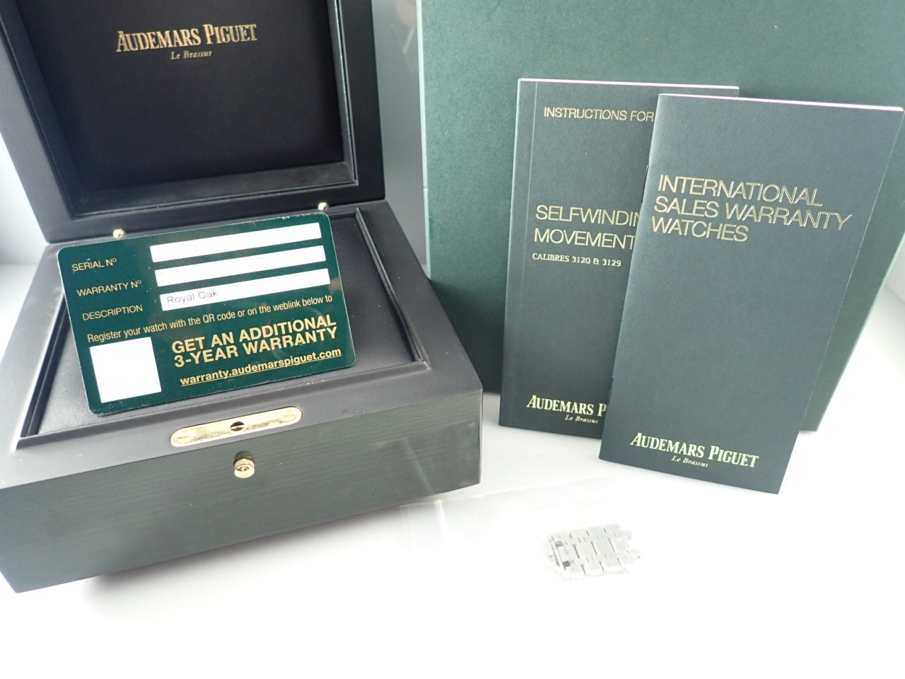 Audemars Piguet Royal Oak Automatic Silver Dial &lt;Warranty, Box, etc.&gt;