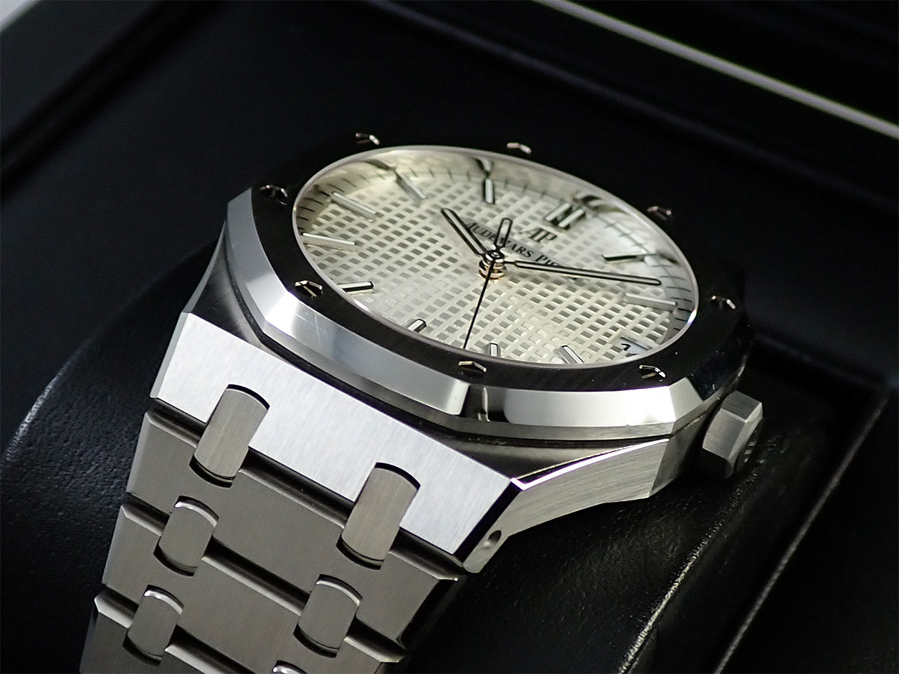 Audemars Piguet Royal Oak &lt;Warranty, Box, etc.&gt;