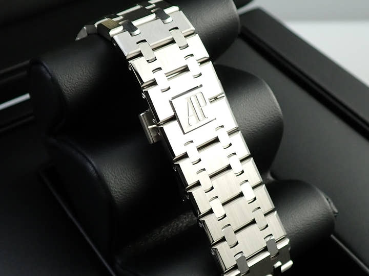 オーデマピゲ ロイヤルオーク クロノグラフ 50周年記念 Ref.26240ST.OO.1320ST.03 ステンレススチール シルバー文字盤
