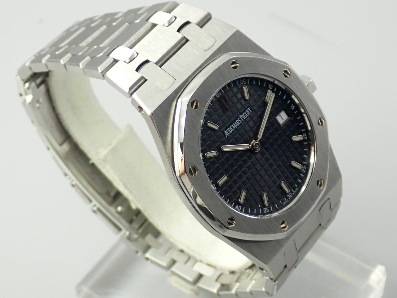 Audemars Piguet Royal Oak Medium Size Quartz Black Grey Dial