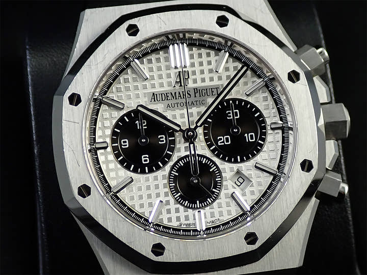 オーデマピゲ ロイヤルオーク クロノグラフ Ref.26331ST.OO.1220ST.03 ステンレススチール シルバー文字盤