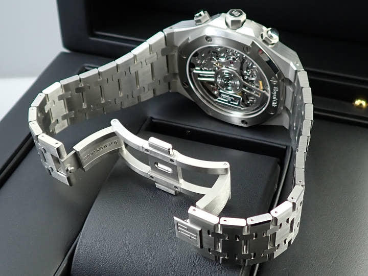 オーデマピゲ ロイヤルオーク クロノグラフ 50周年記念 Ref.26240ST.OO.1320ST.03 ステンレススチール シルバー文字盤