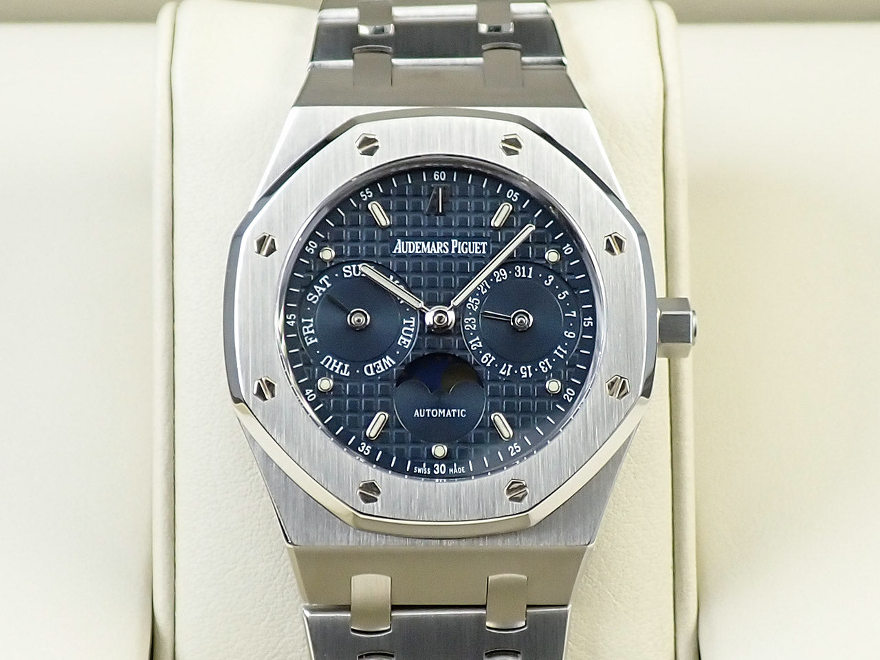 Audemars Piguet Royal Oak Day Date Moon Phase &lt;Warranty, Box, etc.&gt;