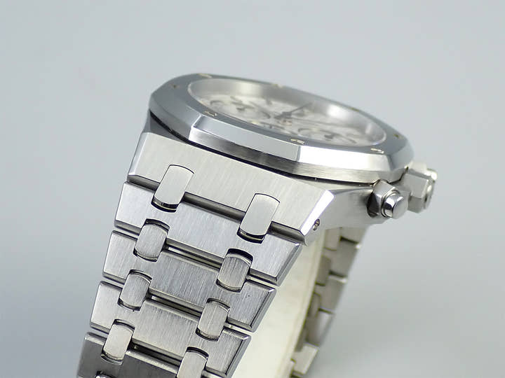 オーデマピゲ ロイヤルオーク クロノグラフ Ref.25860ST.OO.1110ST.05 ステンレススチール ホワイト文字盤