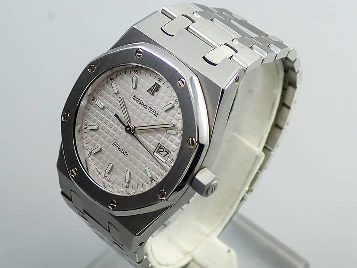 オーデマピゲ ロイヤルオーク Ref.15000ST.OO.0789ST.07 ステンレススチール ホワイト文字盤