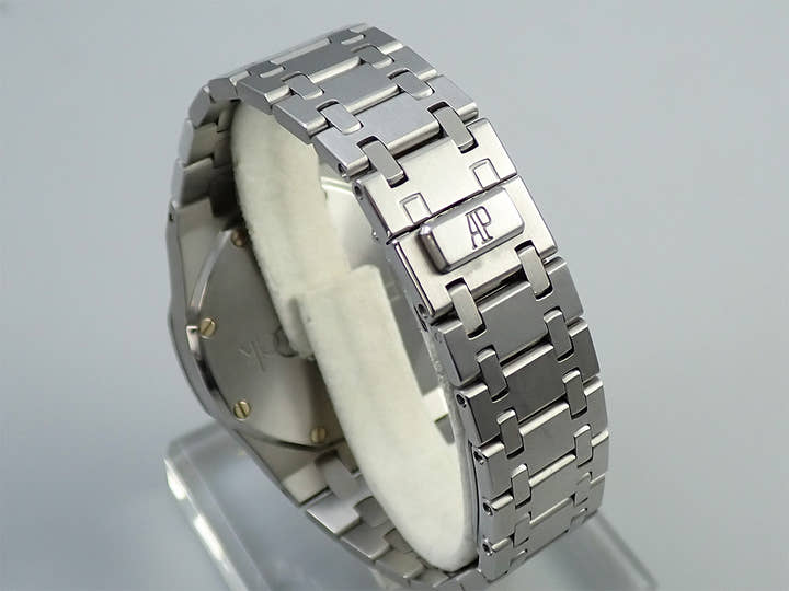 オーデマピゲ ロイヤルオーク Ref.15000ST.OO.0789ST.07 ステンレススチール ホワイト文字盤