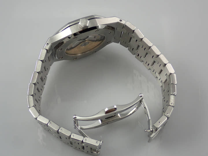 Audemars Piguet Royal Oak Ref. 15300ST Stainless Steel Silver Dial