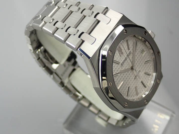 Audemars Piguet Royal Oak Ref. 15300ST Stainless Steel Silver Dial