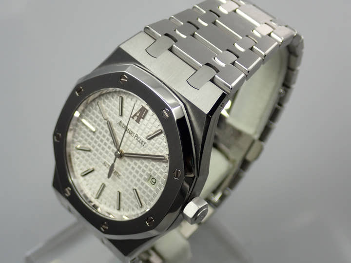 Audemars Piguet Royal Oak Ref. 15300ST Stainless Steel Silver Dial