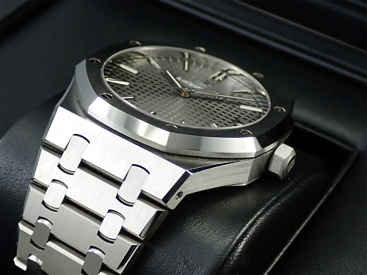 オーデマピゲ ロイヤルオーク オートマティック Ref.15500ST.OO.1220ST.02 スレートグレー文字盤 美品 U97T8247
