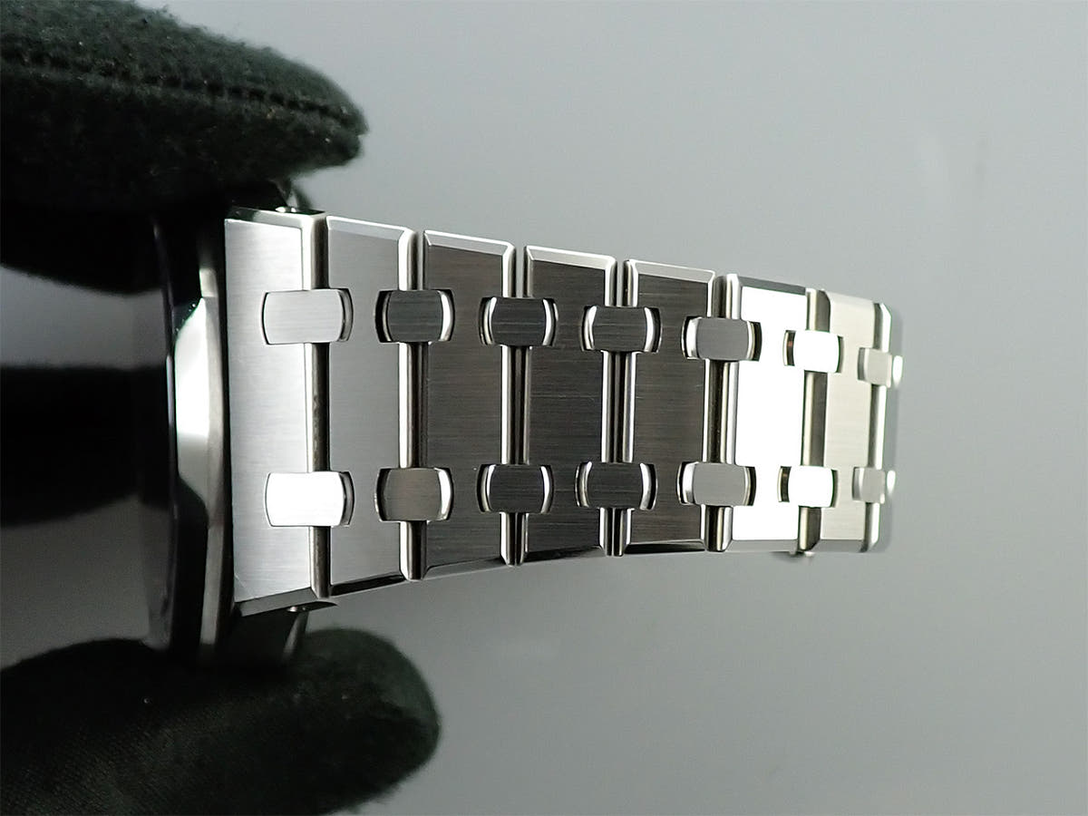 オーデマピゲ ロイヤルオーク オートマティック Ref.15500ST.OO.1220ST.02 スレートグレー文字盤 美品 U97T8247