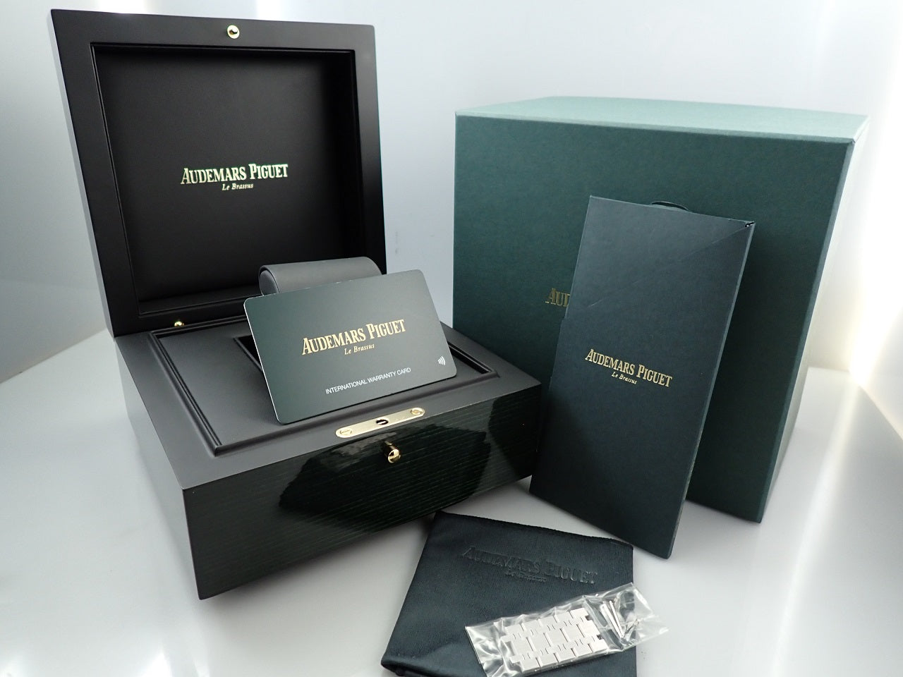 Audemars Piguet Royal Oak Automatic &lt;Warranty, Box, etc.&gt;